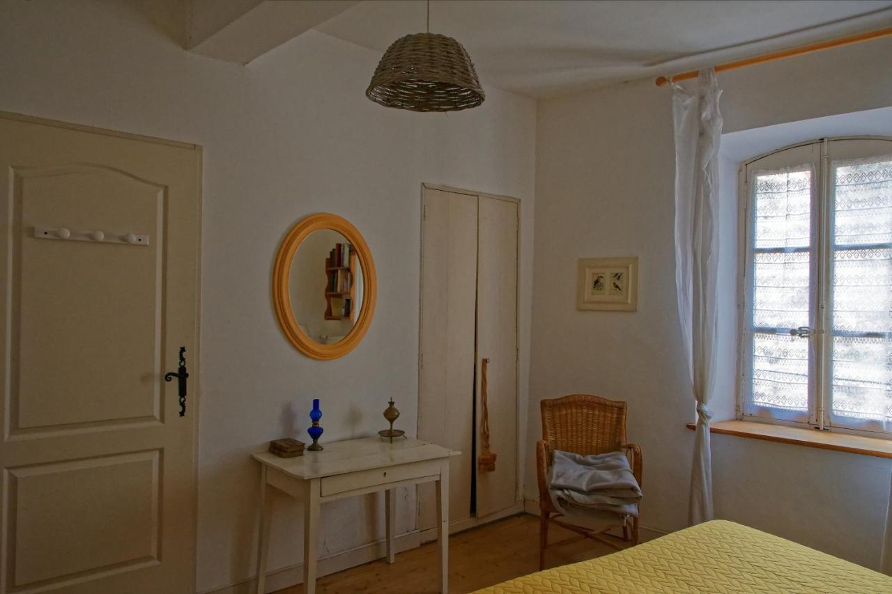 Maison Rives - Village Du Livre De Montolieu Eksteriør bilde