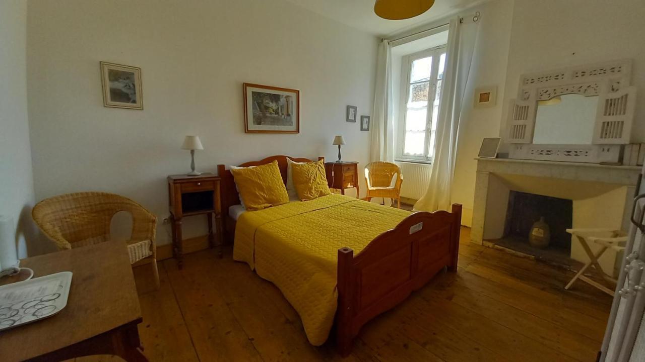 Maison Rives - Village Du Livre De Montolieu Eksteriør bilde