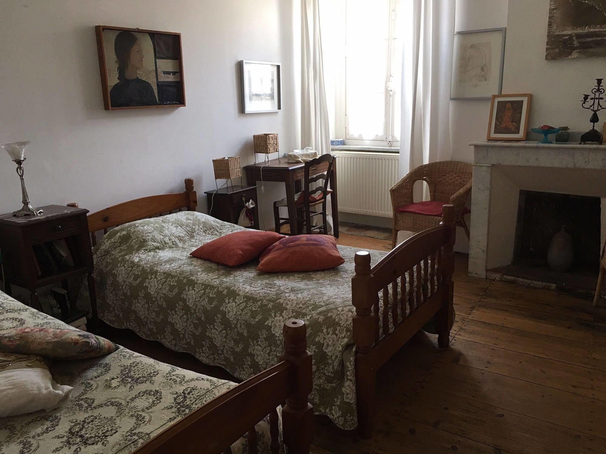 Maison Rives - Village Du Livre De Montolieu Eksteriør bilde